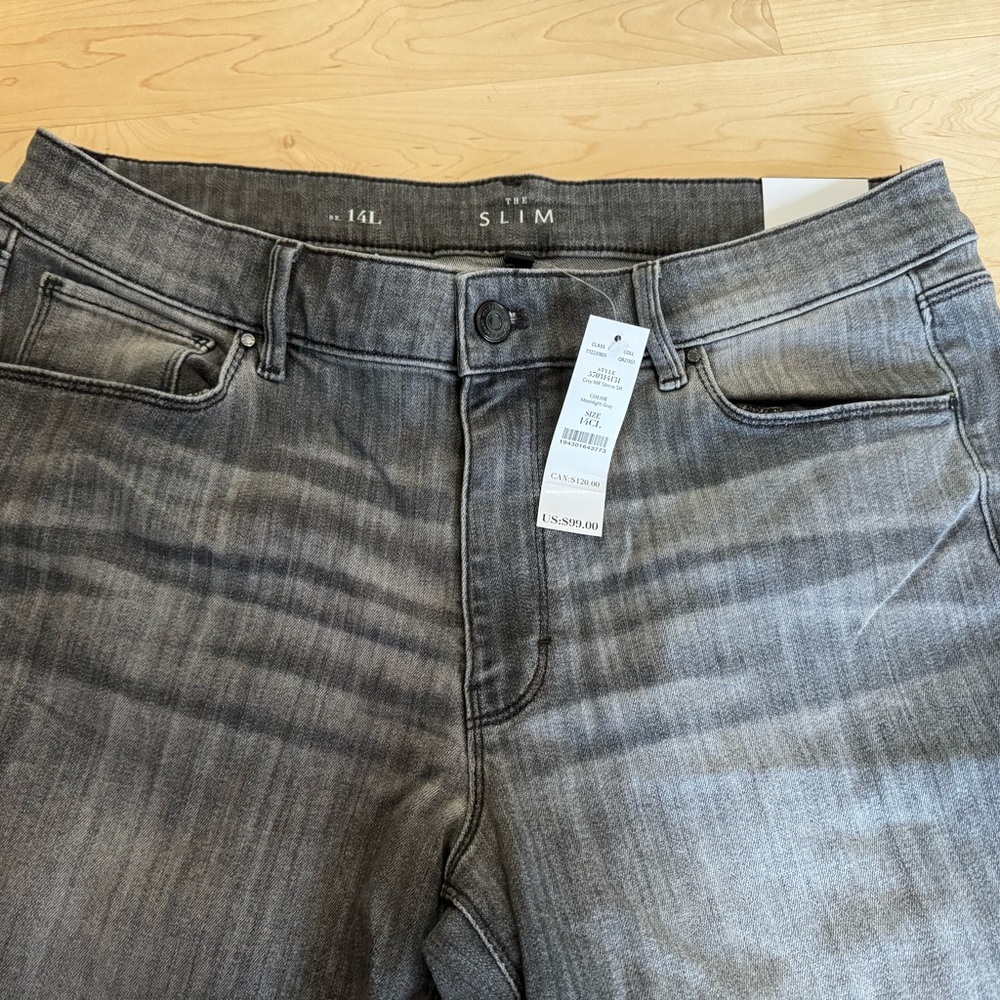 Nwt White House black market slim curvy jeans